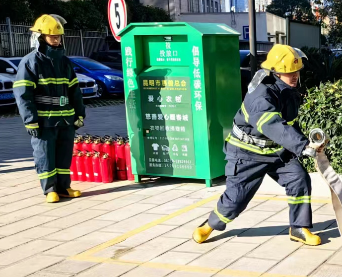 金桂苑小區消防演練，急救知識，電梯關人自救知識